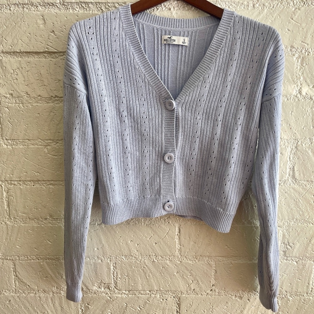 Hollister Knitted Cardigan | Cropped | Light Blue